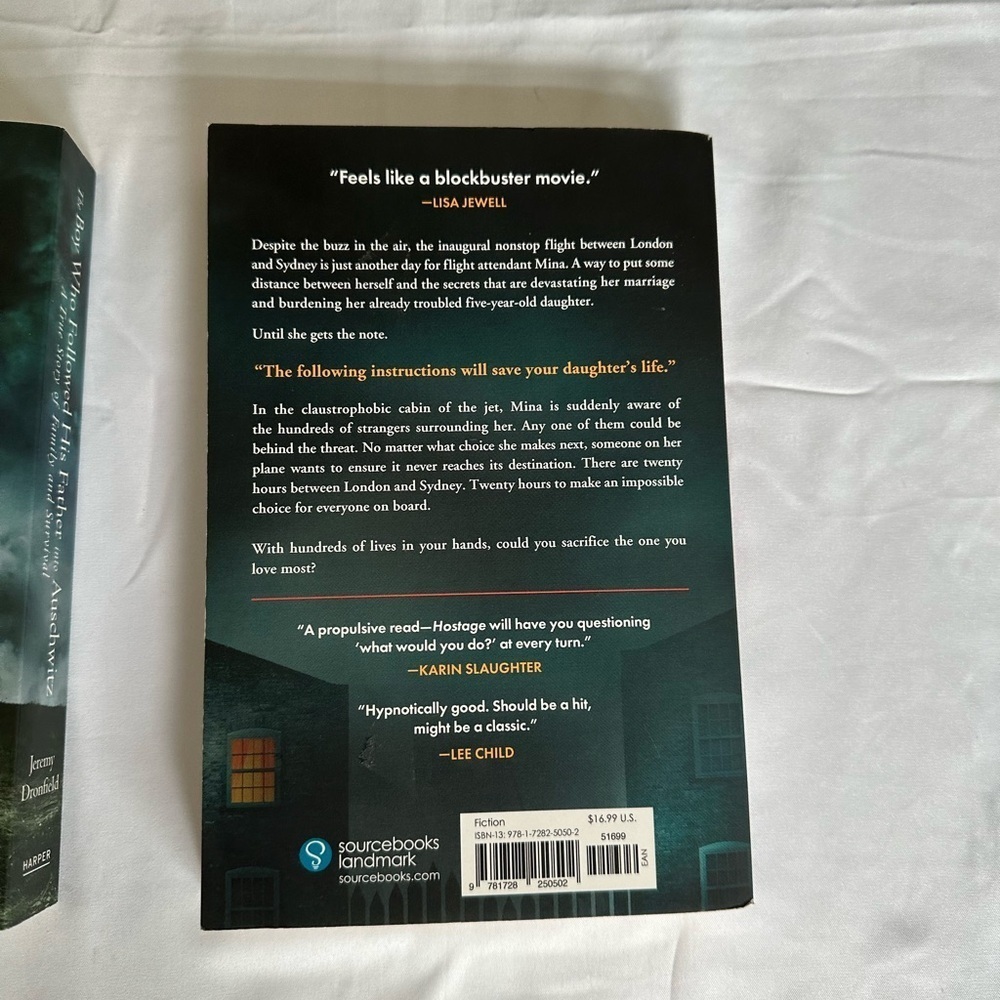 BOOKS - Picture 5 of 6
